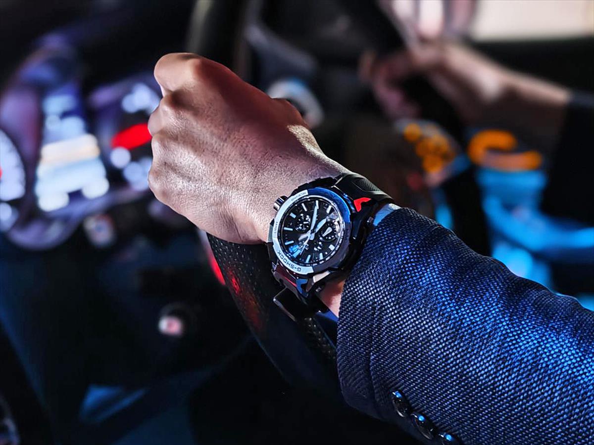 【ウオッチケアクロス付き】【最長36回無金利ローン】カシオ Gショック MTG-B4000B-1A2JF  スマホリンク対応 電波ソーラー腕時計 カーボン積層フレーム CASIO  MT-G G-SHOCK【0625】_10spl